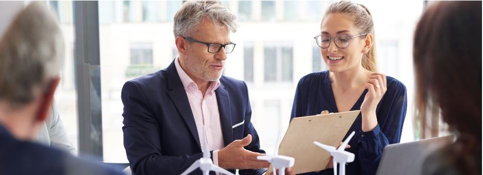 El impacto de las actitudes en la satisfacción laboral
